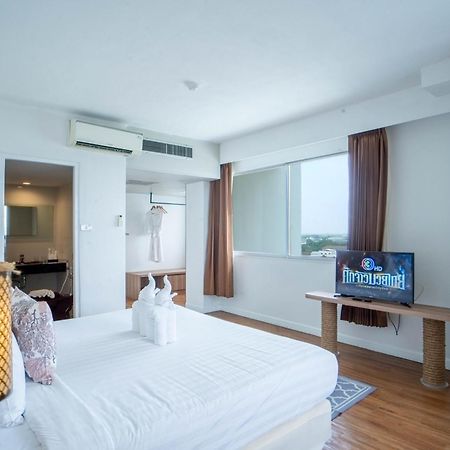 Thong Tarin Hotel Surin Eksteriør bilde
