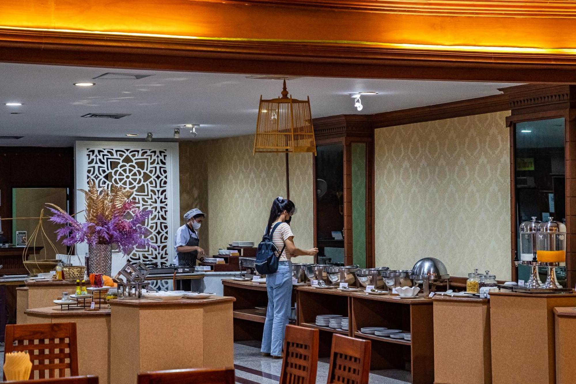 Thong Tarin Hotel Surin Eksteriør bilde