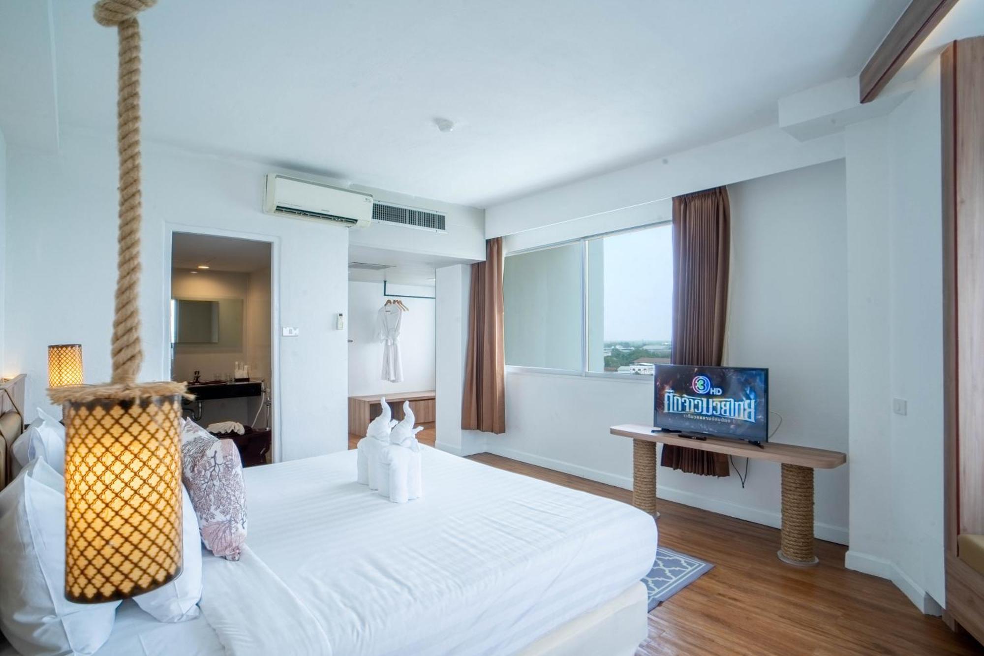 Thong Tarin Hotel Surin Eksteriør bilde