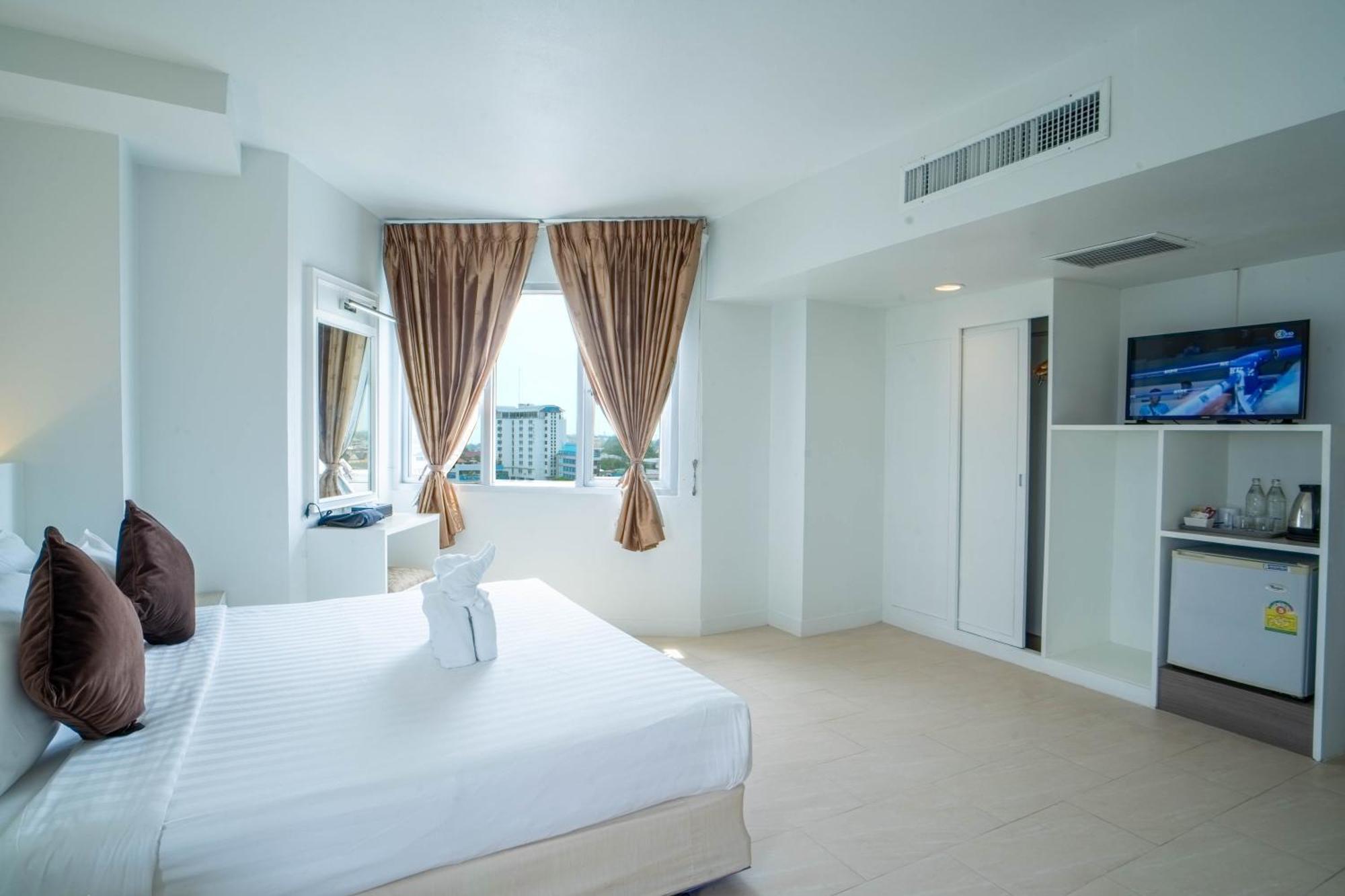 Thong Tarin Hotel Surin Eksteriør bilde