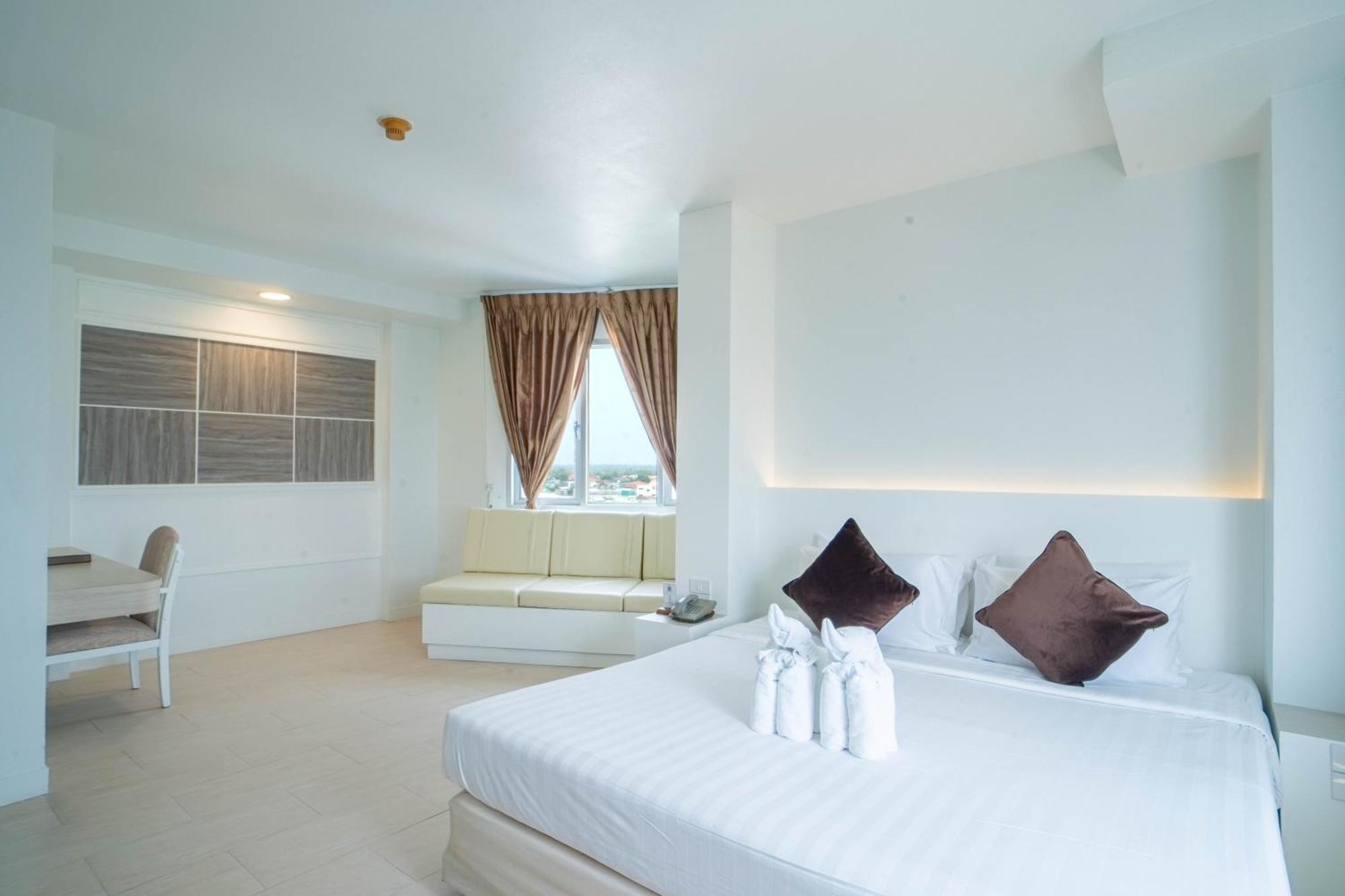 Thong Tarin Hotel Surin Eksteriør bilde